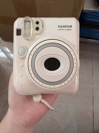 哈喽啊，这是一期我在挖煤姬年末海淘到好物的分享视频
挖煤姬是一个很好用的海淘转运软件
挖煤姬可以让我们在海外购物并运输快递到我们身边
挖煤姬有着多条快递运输路线，对于运输快递十分便利
挖煤姬对新人友好，有着人工客服解答疑问跟自动翻译功能，而且挖煤姬经常发放优惠劵十分...