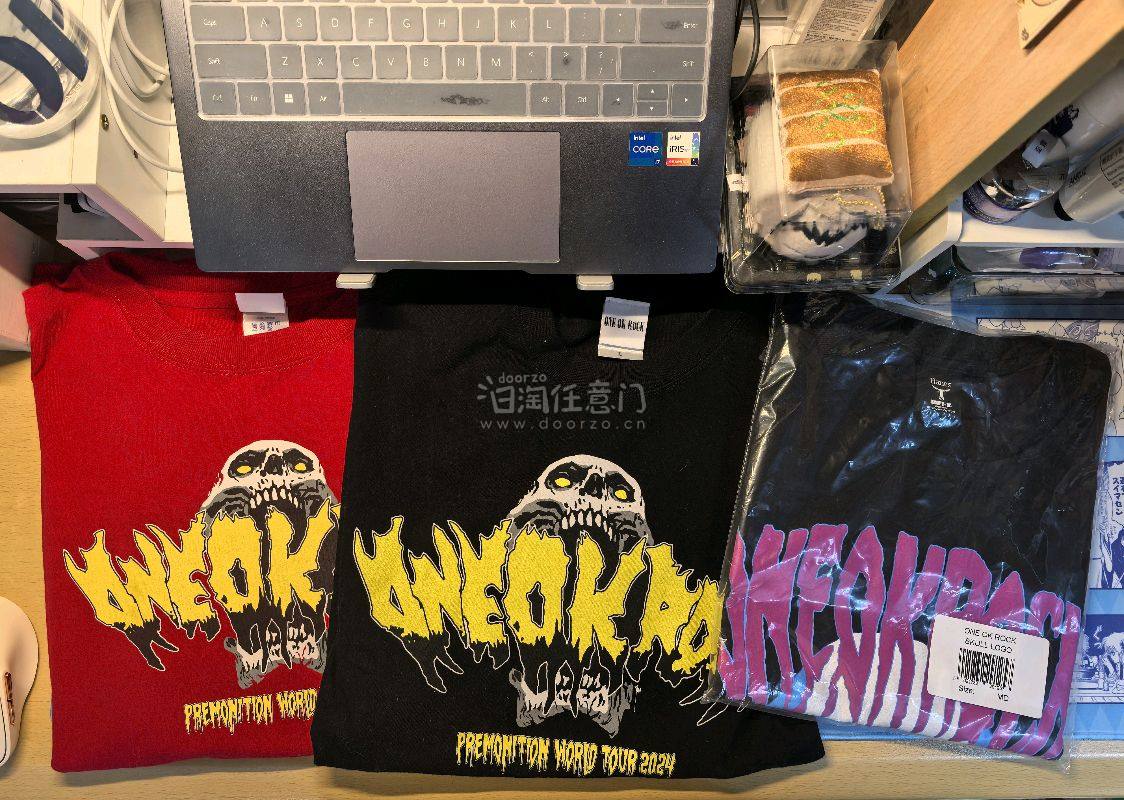 第二次用挖煤姬切煤回国体验， e m s 合单速度很快！发货也很快， e m s 的物流依然很给力，两天就收到了，切到了喜欢的衣服，这次优惠力度也很大