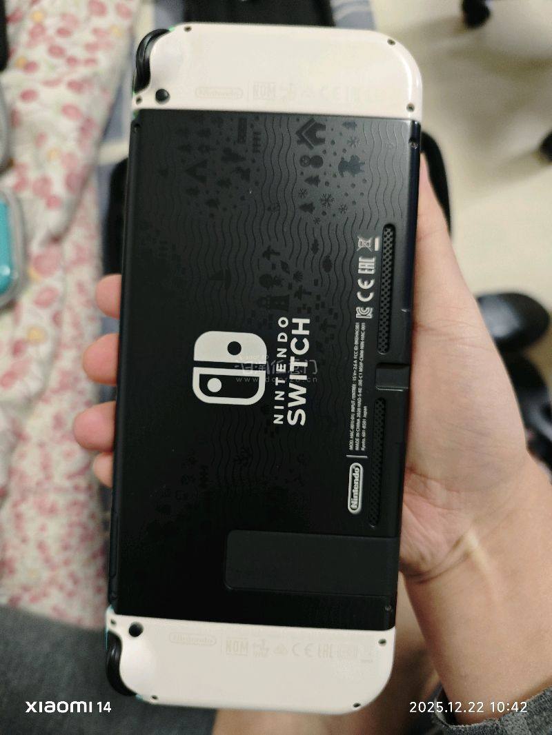 这次购买的switch动森限定续航版到货了，包装运输都不错没有问题，机子进系统可以正常运行，品相还行卖家保存的非常好，东西整套很齐全是一次爽快的交易。