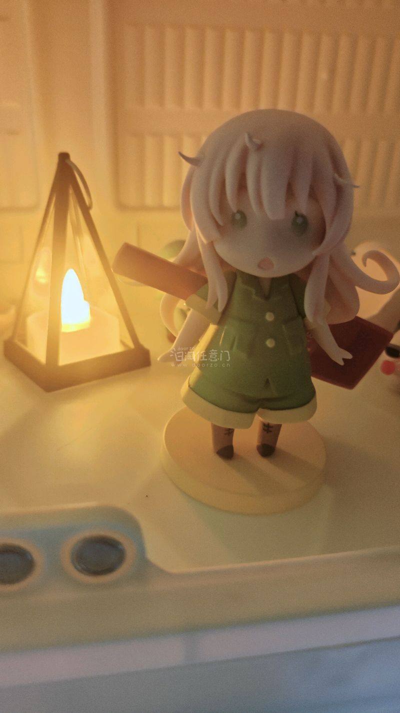 超好价！人类小姐真的可爱，后面的小精灵也是年初好价切的。别的不说，拍卖一口价真的比一般拍卖省心太多了。到手快递盒也是八角尖尖