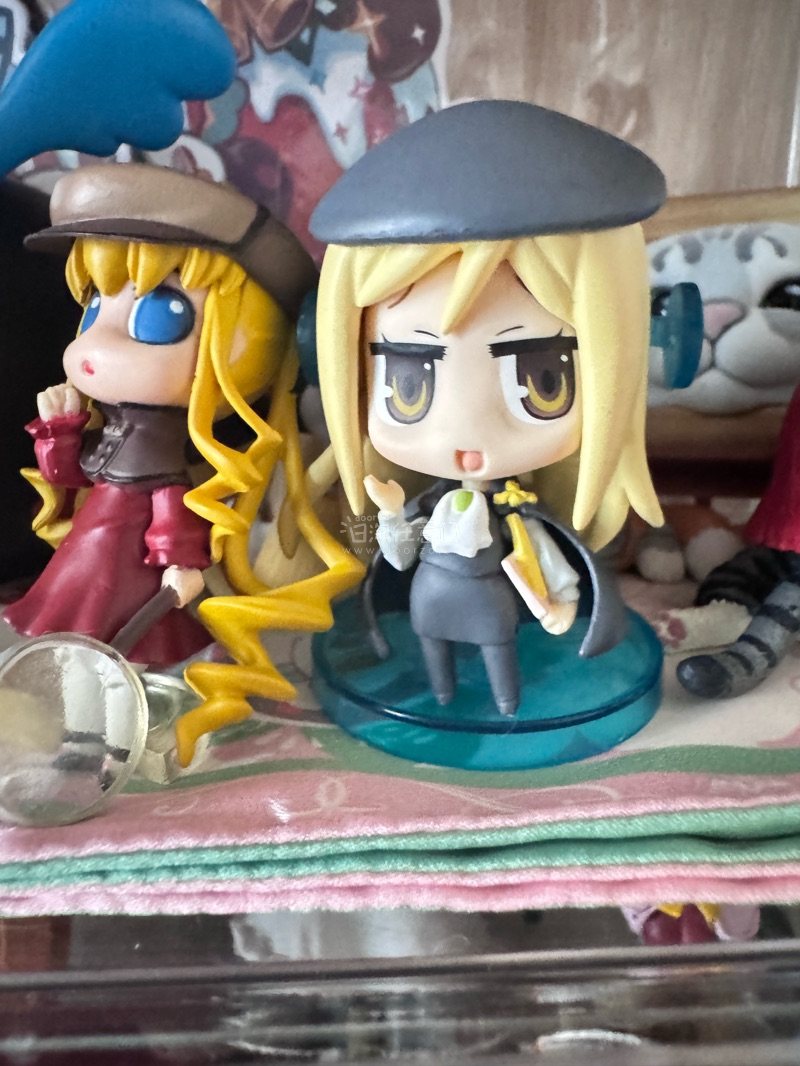 搜罗到了小众中古绝版好物！
偶然间刷到了好价的雅虎日拍
果断出手拿下
中古盒蛋和手办都一级可爱
蔷薇少女和萝莉等时间更是萌王级别
我不会放弃继续搜索小众美少女的！