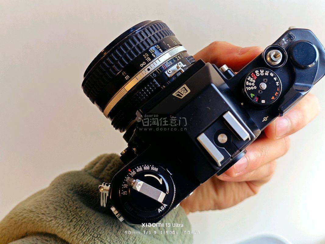 外表轻微磕碰的全黑尼康马特EL+尼康ai 50mm  f1.4
算上关税和运费一共637人民币，按二手市场价格这个镜头就要600，这个成色和功能的EL要300+，血赚，物流也很快，经过挖煤姬验货后感觉也会放心很多，很好的购物体验，下次再来！