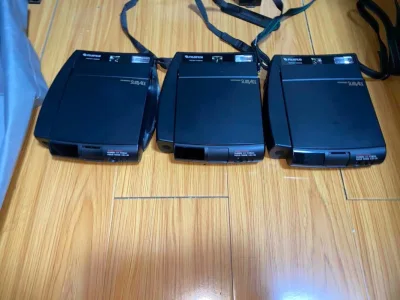 成色挺新，功能正常，吐片正常，镜头干净，取景器
清晰，很棒的一次购物体验，感谢挖煤姬，可以实现
切煤自由，