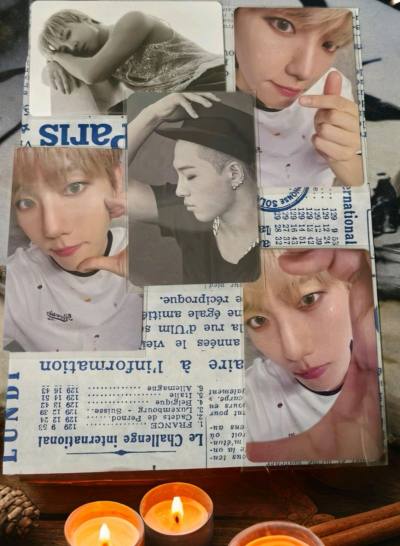 在挖姬买到了喜欢的小卡非常开心，这是蹲了很久的太阳和伯贤的小卡?卖家打包也十分用心，发货非常快，体验很好，卡片也没有损坏。