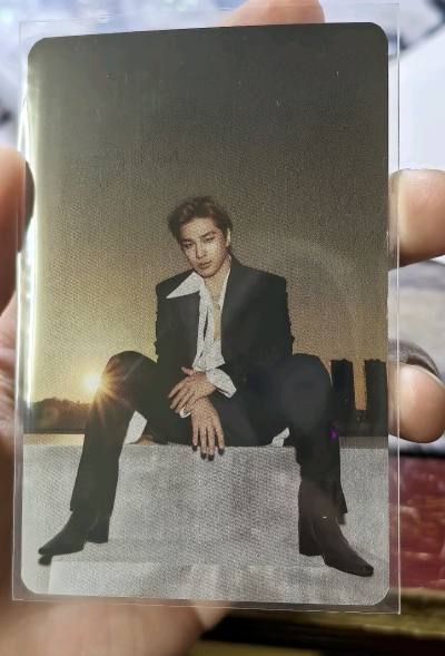 收到这张卡非常开心，买卖打包很用心，小卡没有收到任何伤害，taeyang见面会小卡非常好看，感谢平台的打包和运输，发货非常快❤️