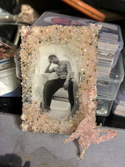 太阳见面会这张卡实在是太好看了，感谢卖家转让，平台发货很快，包装安全，大家多多使用挖煤姬这个平台吧❤️