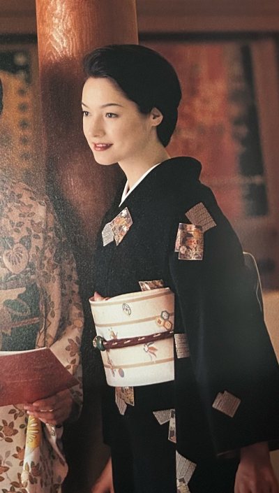 ?一直对和服文化很感兴趣，这次终于入手了《着物文化検定公式教本Ⅱ きもののたのしみ》。书中不仅系统整理了染织、格调、穿着场合等基础知识，还通过贴近日常生活的例子，让人感受到“把和服融入日常”的可能性。像「守・破・離」这样的理念，也让人明白学习基础并不是为了被束缚，而...