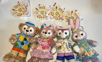 这一单中古迪士尼的海淘，海运除了时间稍微长一点和需要申报以外，其实对大重量来说挺划算的，挖煤姬的包装也很好一点也没有运损。