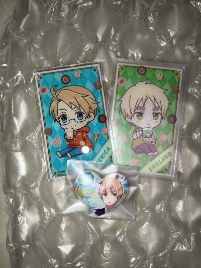 终于收到谷子啦！这次试着走了EMS，积分抵扣后才花了5r国际，海关也丝滑通过。拿到手实物比照片还精致，工艺细节满分，完全是“梦中情谷”！虽然等得久，但一切值得，太可爱了！