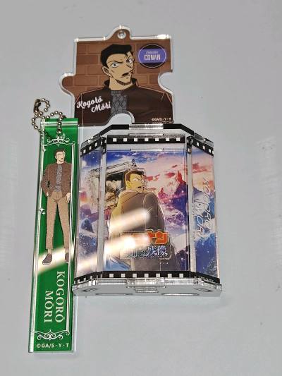 这次在挖煤姬淘的毛利小五郎立牌、挂件还有偶像梦幻祭扑克牌，以及安室透的立牌，全新未拆！偶像梦幻祭的扑克牌印刷清晰，卡牌图案色彩超正，就是中古物有些瑕疵。
依旧走的挖煤姬竹蜻蜓专线，几十块钱的国际邮费直接配送到家，没有购买加固也塞了很多泡沫纸。