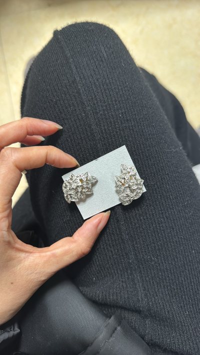 非常愉快的一次购物，顺利的收到了。每次购物都非常的有保障，没有出过事故，很满意。平台很好，会继续购物，希望多多发券