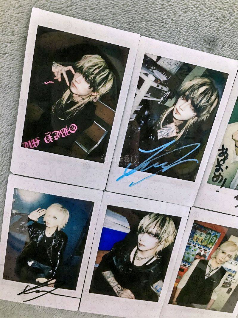 特别特别特别帅！拍不出来拍立得的美貌，实物看真的每一张都特别好看！太喜欢了呜呜呜呜，帅帅的很安心嘿嘿