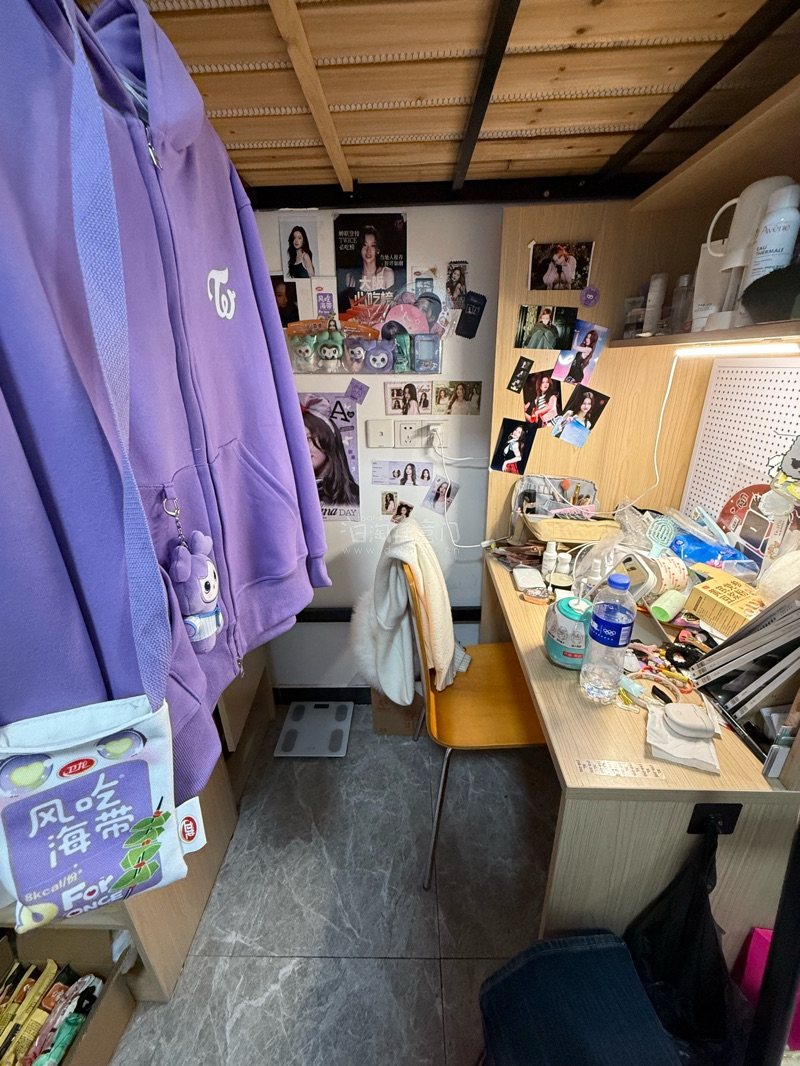 （这次在的购物体验，物流速度比想象中快很多，包裹包装得很严实，拆开时商品没有任何磕碰损坏
客服态度也特别好，下单前我咨询了几个关于尺寸和使用方法的问题，客服回复得又快又耐心，把每个疑问都解释得很清楚，没有一点敷衍的感觉。而且商品还支持7天无理由退换，售后有保障，买的...