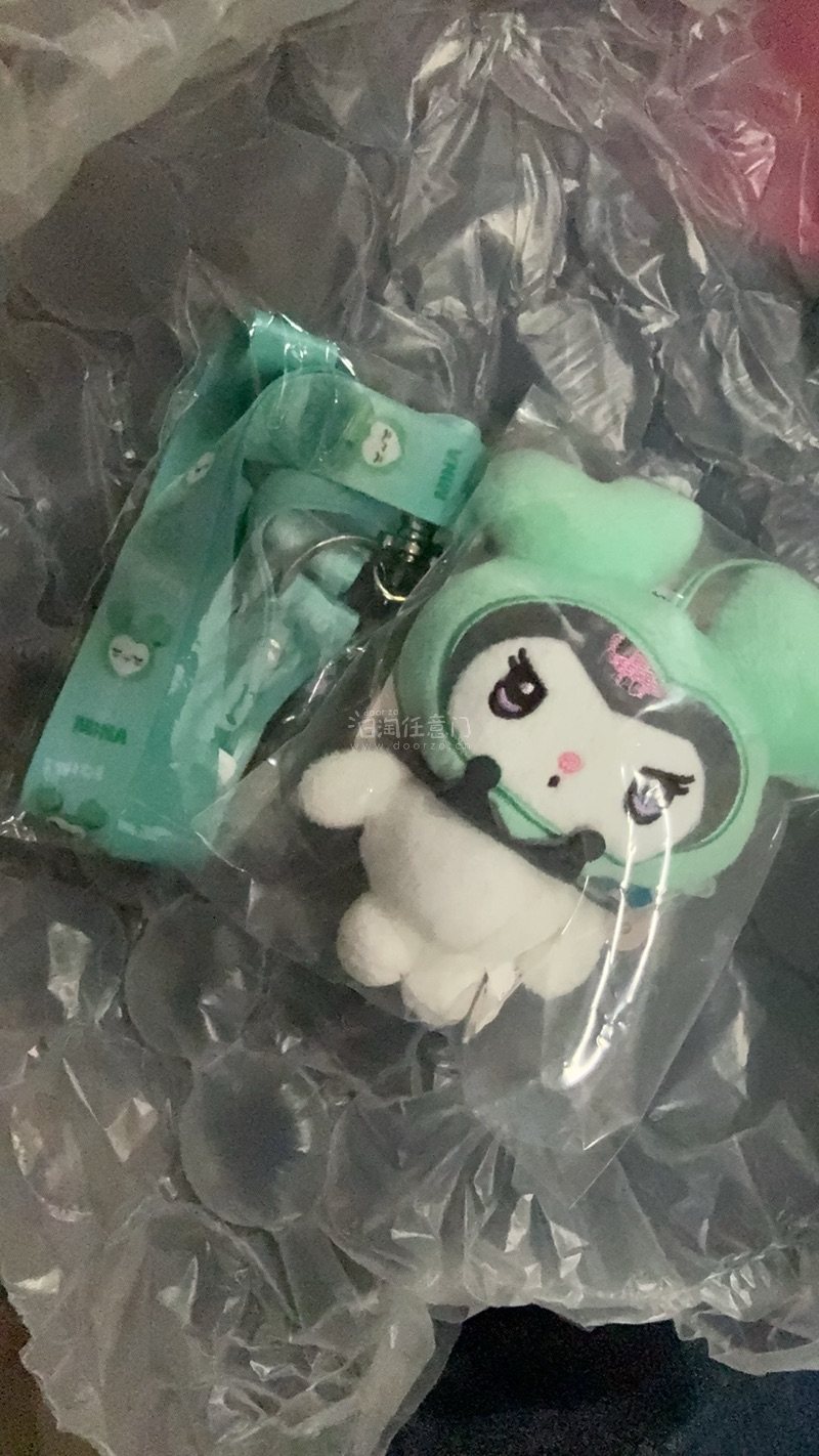 （这次在的购物体验，物流速度比想象中快很多，包裹包装得很严实，拆开时商品没有任何磕碰损坏
客服态度也特别好，下单前我咨询了几个关于尺寸和使用方法的问题，客服回复得又快又耐心，把每个疑问都解释得很清楚，没有一点敷衍的感觉。而且商品还支持7天无理由退换，售后有保障，买的...