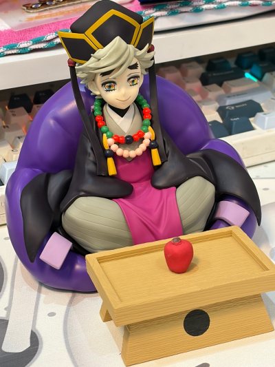 卡瓦??磨磨头好可爱小皇帝好可爱
感觉自己每天好呆萌，好懵逼呀，怎么就活成这样了？好疑惑呀，好困惑？我就这样呆呆地望着这个世界，懵逼死了