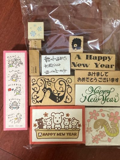 又是一箱萌物 这次切了一箱印章 选了ems空运 本来以为快要过年了会卡海关 结果丝滑过关 包装完美 不到一礼拜就到了 也没有被税！日淘就选挖煤姬