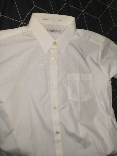 挖煤姬这个平台非常给力，搜索范围非常广，于是让我检索到了两件很好看的衬衫。
用了抵扣券以非常低的价格买了两件衬衫，拿到手十分令我震惊，非常新，简直像全新衬衫一样。
物流也非常快，下单后八天就送到了我的手里，箱子特别牢固，快递员给我的时候还是分分钟钟的，运费也比其他平...