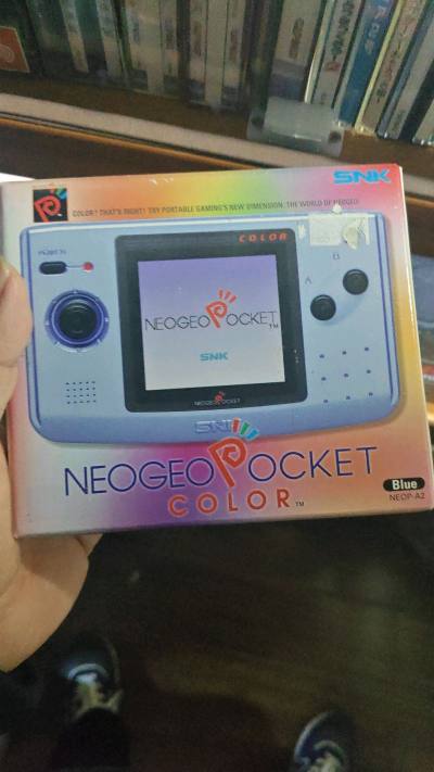 本次购买了一台ngpc和游戏卡，这东西价格真的坚挺，选择了分包发送，挖煤姬服务不错，收费标准清晰，值得购买使用