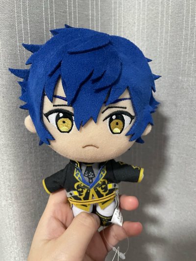 在中古网站盲买了一只jun
没想到开出这么完美的小脸蛋儿！
太萌了太萌了赶紧给宝宝穿上小衣服猛猛吸(^з^)-☆
继续捡漏trip方
es的谷价跌起来真的快
不过对我这种食量来讲倒是正好可以一点点收
再继续蹲别的团的！