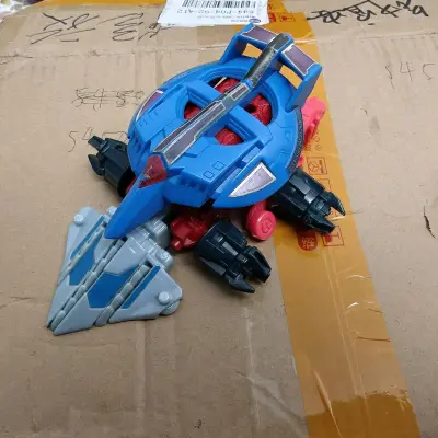 
很久之前就想买这台车，奈何太贵了，这次遇到好券，用券后价格还可以，果断下手，收到货后十分满意，橙色还行