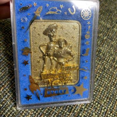 淘到一个纪念徽章，算是意外之喜，偶然看见果断入手！不得不说做工真是不错，很漂亮，算是老物件了，蛮喜欢的！