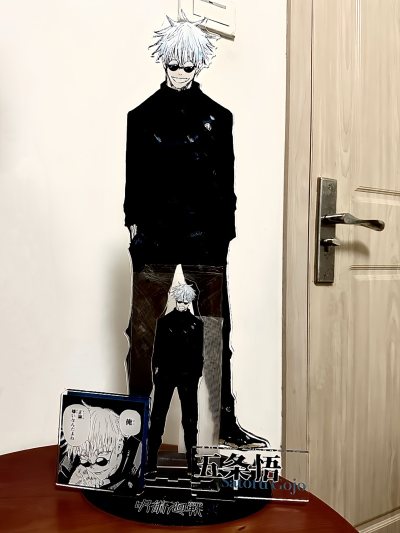 梦情 这个是我好早好早以前也想买的了 但当时?上很少人出 价格也贵 看到骏河屋有好价就买了 我真的很喜欢这个柄图 20cm立牌也买了好几个 giga大立牌就是放大的貌美！！
拿到手真的好大一个 可以看一下和20cm立牌的对比 原本还很担心会断裂因为没买加固 但是骏河...
