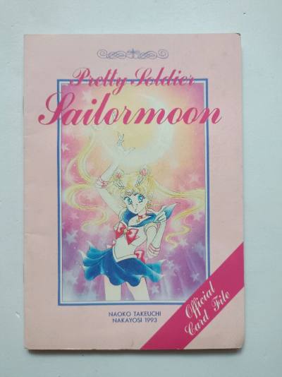 终于淘到了带画册的原画卡片，虽然有年代感，但是美啊，Q版战士也是不常见的柄图~ 对战卡也不容易集，随缘就好~
物流一如既往地稳，有任何问题工单都能及时解决，很好??