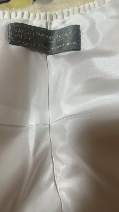 挖煤姬购物体验满分！淘中古貂全程无压力，议价、下单、转运一条龙服务。入库拍照花小钱办大事，再也不怕货不对版，物流选的EMS，速度给力，到手的貂成色超新，比在国内买划算太多，已经回购N次！