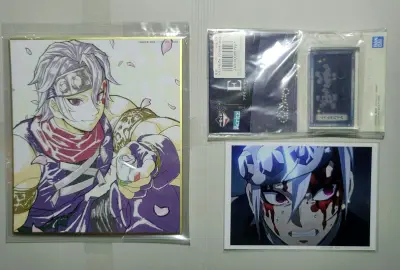 是的，宇髄天元。一个美男子，色纸美到爆炸。感谢挖煤姬用高效安全的运输和打包将它送入我手中，且运费也物美价廉。继续回购！