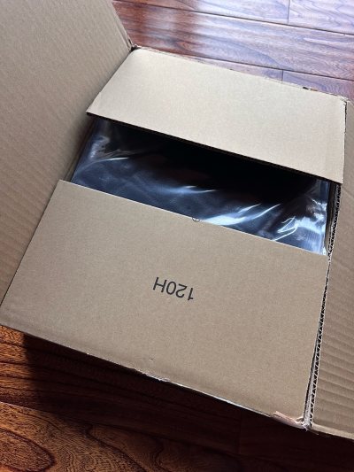 第一次从日本跨境电商代购富士山骑行装备，和国内价格相比，这个价格合适，尽管物流费及海关关税也是价格不低，但总体来说值得购买。