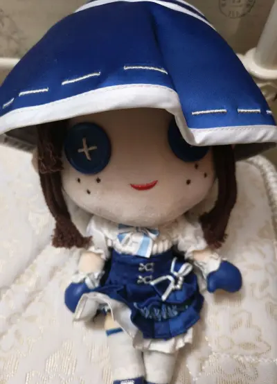 特意切到了一个大娃娃，发的竹蜻蜓也没有被税，到仓后很快就发出了。到手里不超过一个月，包装很结实，内容物没有任何损伤。