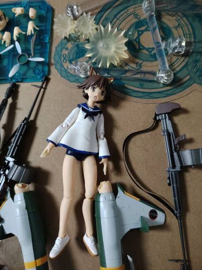 第一次购买agp 强袭魔女系列 开始是看到价格便宜买的 收到后发现还是不错的 可惜就出了四款 从购买到到货都很快