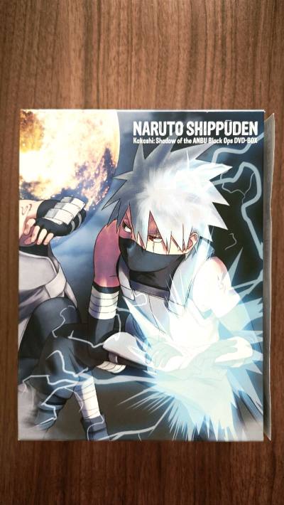 近期购买了卡卡西暗部篇DVD的第一卷和第三卷，购入网站是骏河屋。令人意外的是，第一卷附赠了卡卡西暗部篇全系列的收纳box，刚好可以把之前购买的第二卷一并收纳起来。此外，还购买了naruto羁绊展特典卡。