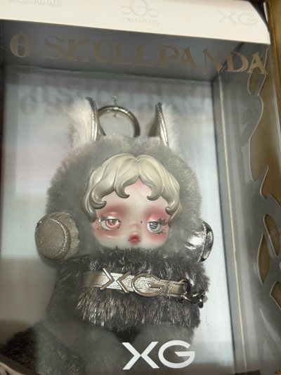 第一次用挖煤姬，买了泡泡玛特skullpanda日本限定xg~之前一直找不到代购，只能靠自己来了~价格也是一路下跌，利好玩家。虽然也是高价入了，但是品相很好！又切了好几个嘿嘿嘿