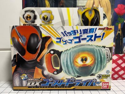 这一批假面骑士到货了假面骑士剑腰带dx版，以及一些其他的腰带道具，这次用的海运物流，速度挺快的，打包很好，很不错的的一次购物体验