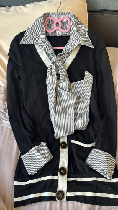 买到了超级喜欢的一件梦展望  实物更好看  物流也很快 每次都是神速  爱挖煤  会一直使用  好好看呀  蝴蝶结也很精致