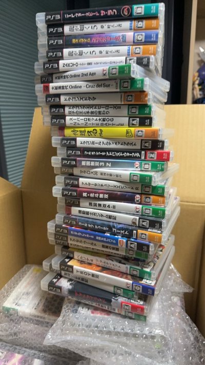 超值，基本上喜欢的游戏都有了，哈哈哈哈，太帅了。一次太多了，导致拆分多个包裹，等待了一个月时间，终于到了！