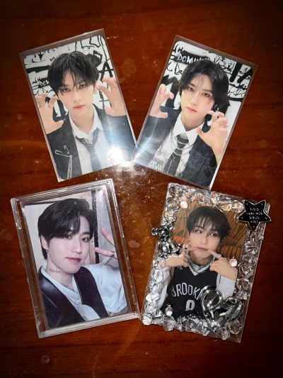 亲们，我最近发现了一个超级好看的小卡系列。第一眼就被它深深吸引，色调也不错，真的太美了！不惜一切重金买下！！！！