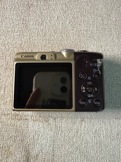  又买了一个相机 非常非常新 成色特别好 特别喜欢 功能都是好的 一个爱拍照的小女孩儿又开心了 物流还挺快的


