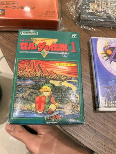 #年末好物分享 #火焰纹章 #挖煤姬 这次通过&amp;#34;挖煤姬&amp;#34;海淘的体验简直完美！成功入手了心仪很久的中古游戏卡带。从下单到收货全程都很顺畅，平台界面设计直观，操作简单易懂，使用毫无压力。
原本以为国际运输会很慢，没想到三周就收到了。包装花...