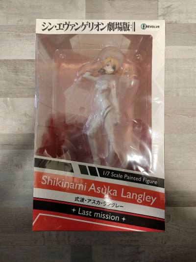 手办比例精准，人物神态灵动，眼神里的灵动劲儿完美还原动画形象。材质摸起来细腻有质感，没有廉价塑胶味，多角度展示都好看。跨境物流速度比预期快，清关只用了2天，开箱瞬间所有等待都值了～