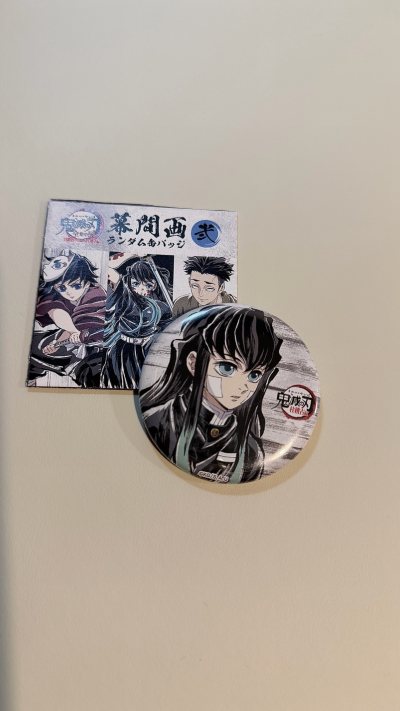 近期在煤炉完成了一次令人满意的购物。国内二手平台基本都是山寨，通过平台的以图搜图和翻译功能，顺利找到了心仪卖家。商品描述准确，卖家沟通及时。选择合单服务后，国际物流约两周送达，包裹包装专业，内附气泡纸和硬纸板固定，商品完好无损。此次购物体验顺畅，平台功能有效降低了跨...