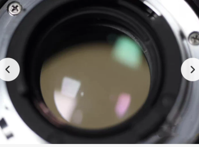 尼康最小手动人像头ais85f2。市面最小的人像头、我的挂机头之一，市面不多见。光圈全开画质不错。
1、外表基本无使用痕迹;
2、镜片通透无霉雾，老镜头默认微灰。
3、成像完美。
4、配件有前后盖