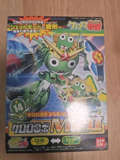 keroro军曹系列，很老的一款模型了。外星青蛙侵略地球的搞笑日常。模型整体都经典还原了场景，这次入的是MK2系列，5个还能合体，还有海洋机器系列