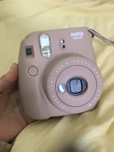 这次日淘我选择了挖煤姬平台，参与了积分抵扣运费活动，很划算走的是可追踪小航空路特别快，一周左右就收到了。我和朋友一起买了富士拍立得mini8。这是在挖煤姬app下单的第二十单啦，经常可以领取到了很多优惠券，价格很划算，路线时效很快，有很多分享活动，获得的积分可以抵扣...