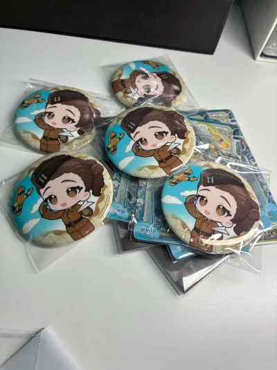 必须特别称赞一下本次的平台服务体验。从我在煤炉上成功拍下心仪商品，到通过代购平台完成支付、沟通和物流转运，整个流程异常顺畅。平台的中文界面和清晰的指引让海外购变得毫无障碍，客服的响应也非常及时专业。最让我安心的是全程的物流追踪透明可视，商品到手时外箱和包装都完好无损...