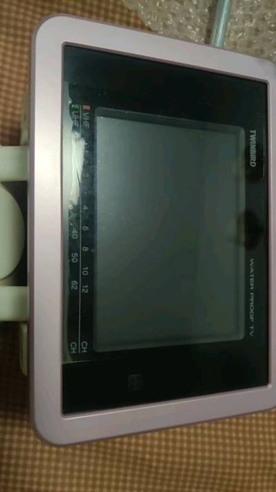 再次购得早期东芝收录两用机，这次物流速度较快，近20天到手包装严实无损坏现象。机器虽年代久远，但基本功能还算正常，会继续支持海淘挖煤姬！




