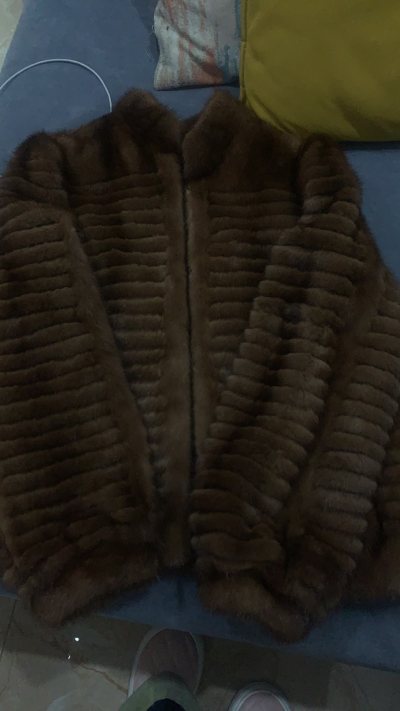 第一次购买，竞拍得到，没收到钱即激动又担心，收到货以后惊喜了，很跟描述的一样，这么多天等待值了，物超所值了！