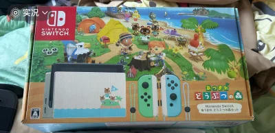 海淘了一个动森，比国内便宜不少，打开来也十分新。几乎没有划痕，看不出使用痕迹。只能说保养的太好了，和新的没什么区别