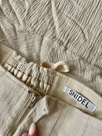 第一次用挖煤姬切煤 淘了几条日系的裙子 都是正品 比国内买划算很多 发货流程也很简便 选择了航空件 八天就到货了 很满意！